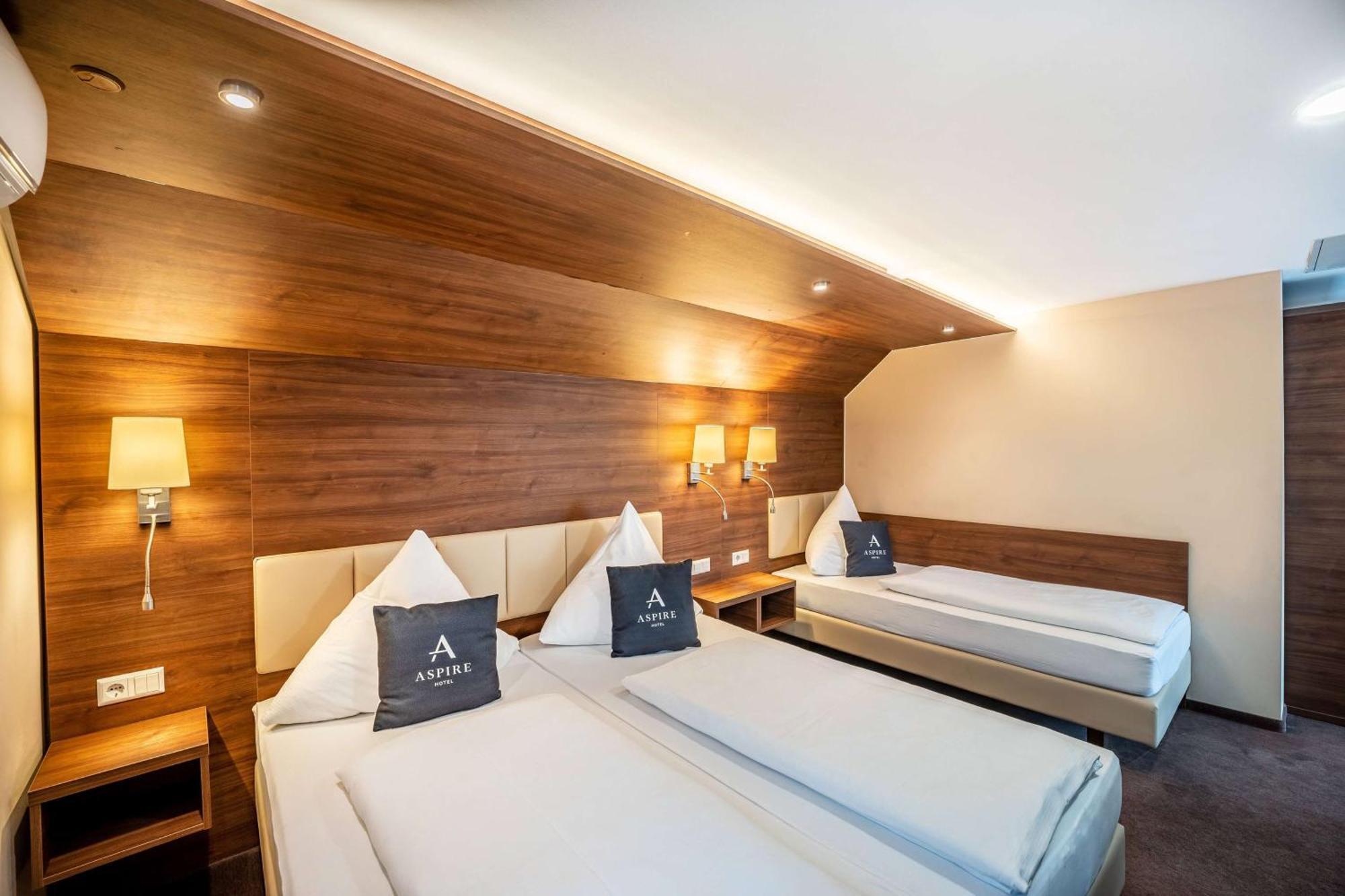 Stadthotel Reutlingen Eksteriør billede
